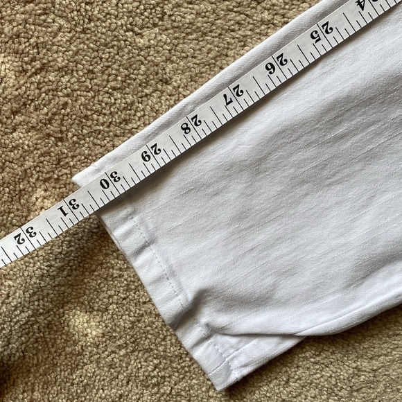 KanCan white stretch denim women’s jeans size 31 or 11/29 inseam, like new - Picture 5 of 8